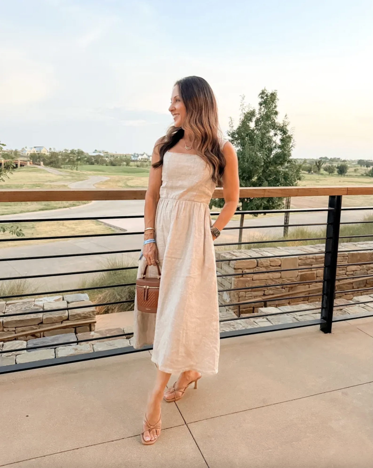 August style recap, summer to fall outfits, everyday outfit ideas, fall transition fashion, casual fall outfits, teacher workwear outfits, activewear and athleisure, beauty favorites, wardrobe essentials, lifestyle finds